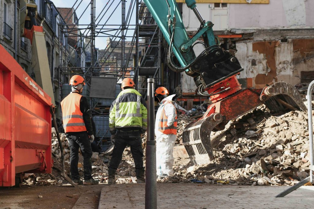 Machinery dismantling solutions