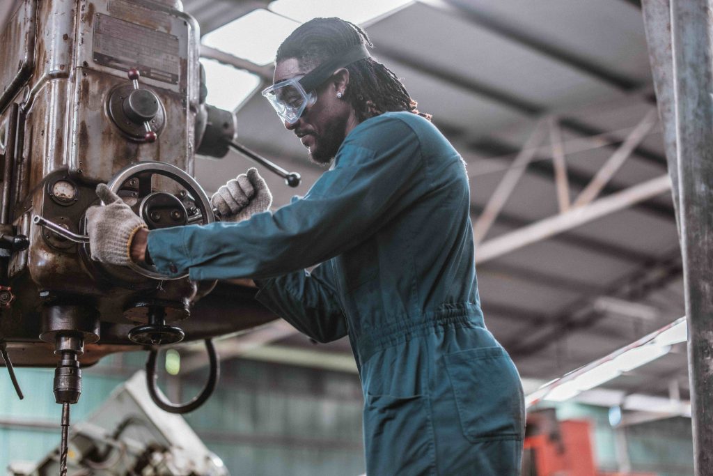 Industrial mechanic benefits